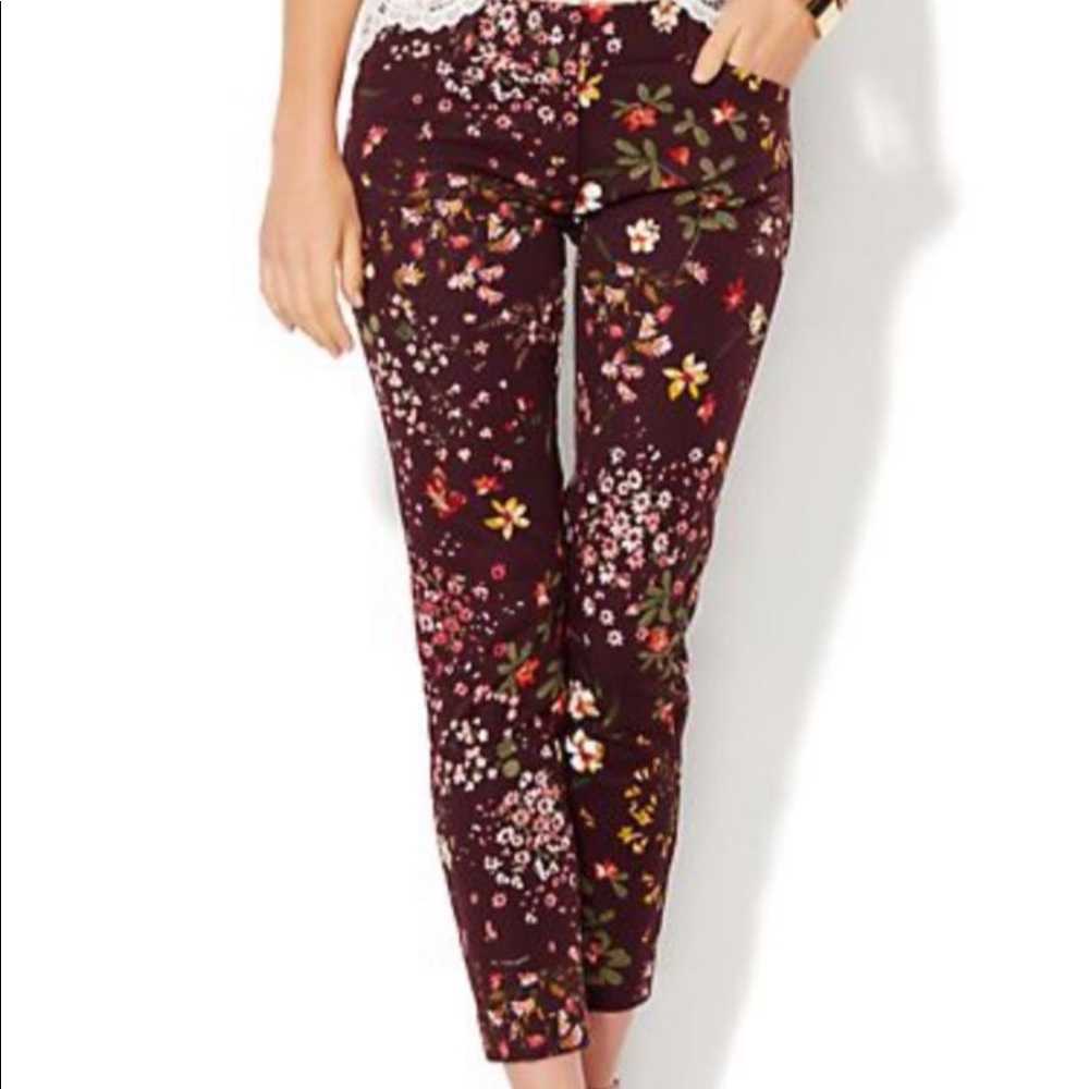 Burgundy floral ankle pants - size 4